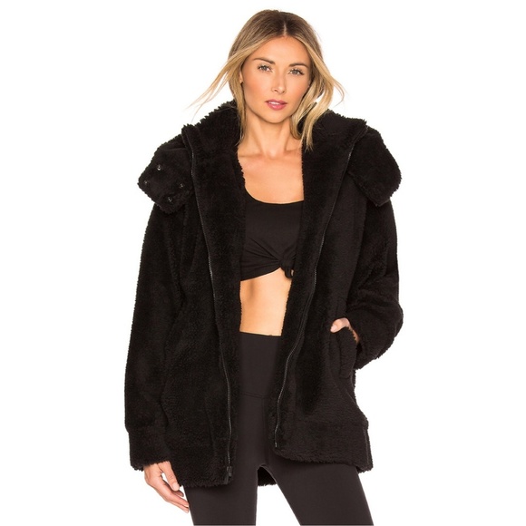 ALO Yoga Jackets & Blazers - NWT Alo Yoga Norte Faux Sherpa Coat